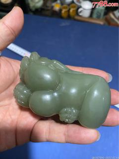 和田玉,青玉貔恘把件